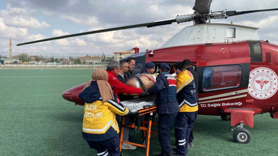 Konya’da Otomobil Tıra Arkadan Çaptı: 1 Ağır Yaralı