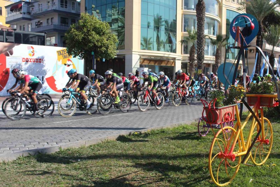 Uluslararası Alanya Kalesi Kriteryum Yarışı Gerçekleştirildi