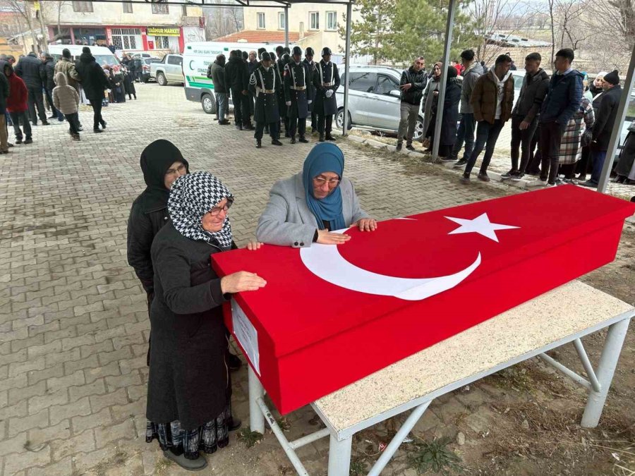 Tomarzalı Emekli Gazi Atabay Toprağa Verildi