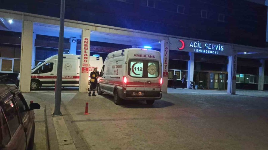 Konya’da İki Otomobil Çarpıştı: 4 Yaralı