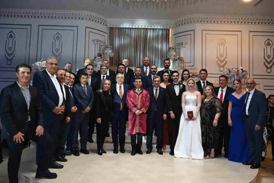 Aesob Başkanı Dere’nin Mutlu Günü