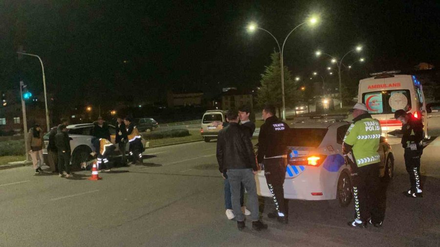 Karaman’da Cip İle Motosiklet Çarpıştı: 2 Yaralı