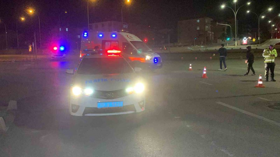 Karaman’da Cip İle Motosiklet Çarpıştı: 2 Yaralı