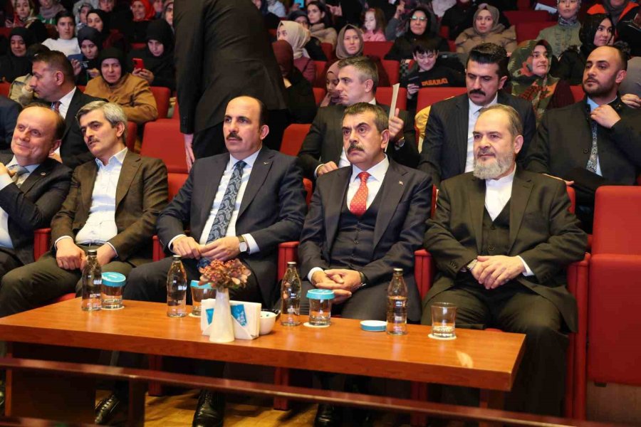 Bakan Tekin, “tahir Büyükkörükçü Anma Gecesi Ve Belgesel Gösterimi” Programına Katıldı