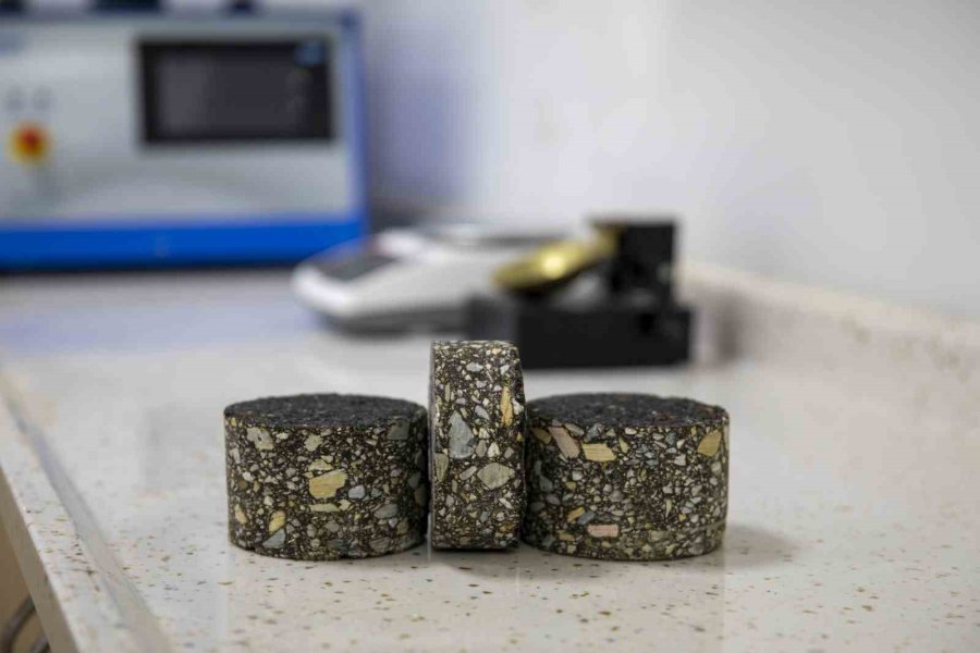 Büyükşehir Belediyesi, ’asfalt, Toprak Ve Beton Laboratuvarı’ İçin Akreditasyon Sürecini Başlattı