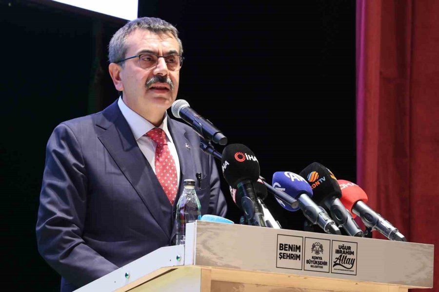 Bakan Tekin, “tahir Büyükkörükçü Anma Gecesi Ve Belgesel Gösterimi” Programına Katıldı