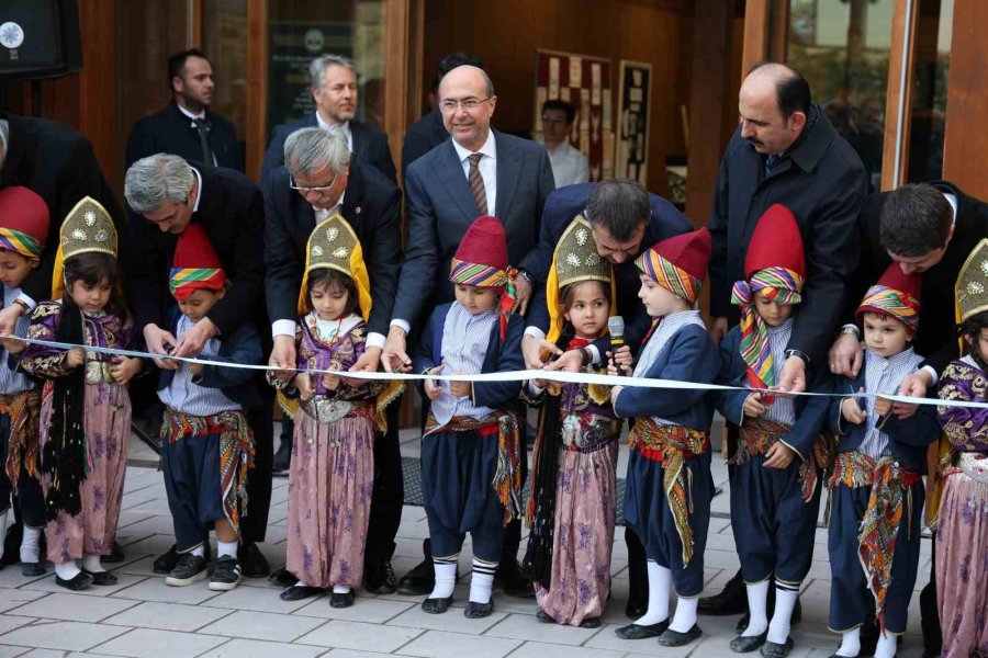 Bakan Tekin: “konya’daki Yerel Yönetimler Milli Eğitim Bakanlığı İle Paydaş, Hatta Bizimle Yarışacak Düzeyde Yatırımlar Yapıyorlar”