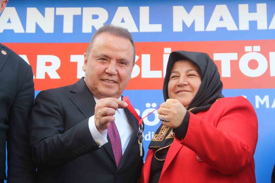 Başkan Böcek’ten Kepez Santral’de 570 Hak Sahibine Daha Anahtar Teslimi