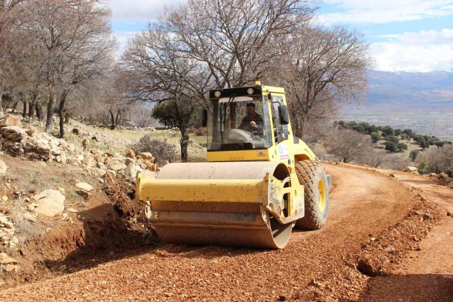 Bayındır Yayla Yolu Ulaşıma Elverişli Hale Getiriliyor