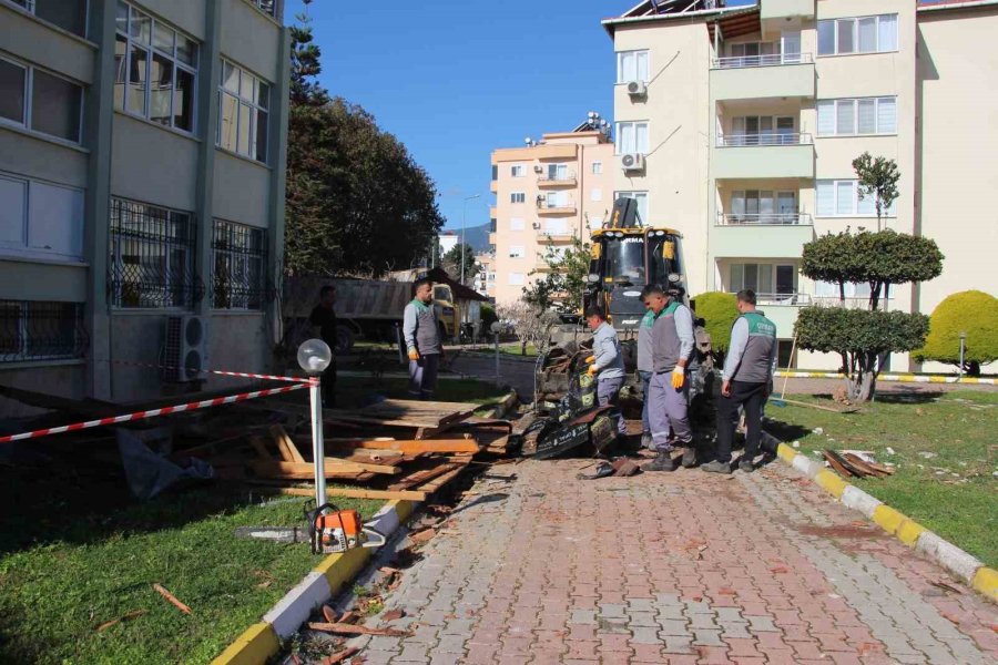 Hortum Felaketinin Ardından Esnaf Yaralarını Sarmaya Başladı