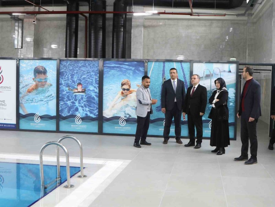 Rektör Altun, Besime Özderici Engelsiz Yaşam Merkezi’ni Ziyaret Etti