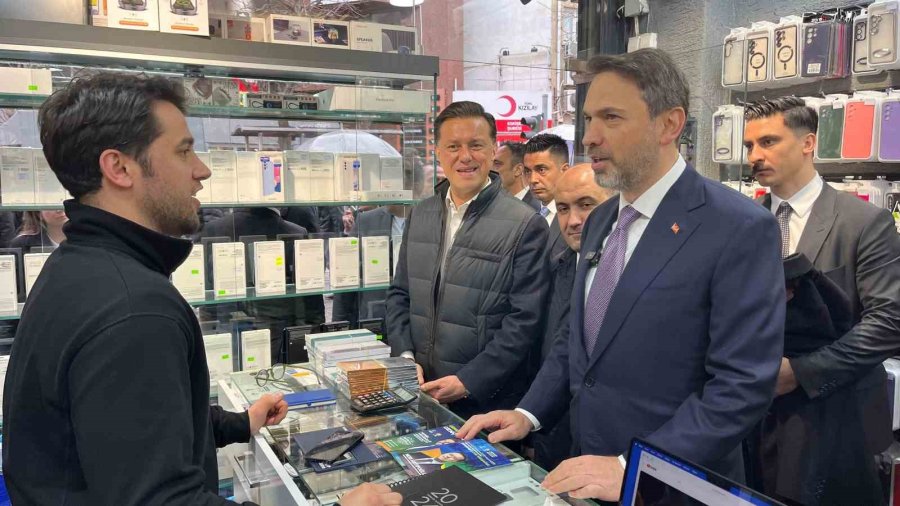 Enerji Ve Tabii Kaynaklar Bakanı Alparslan Bayraktar Esnafı Ziyaret Etti