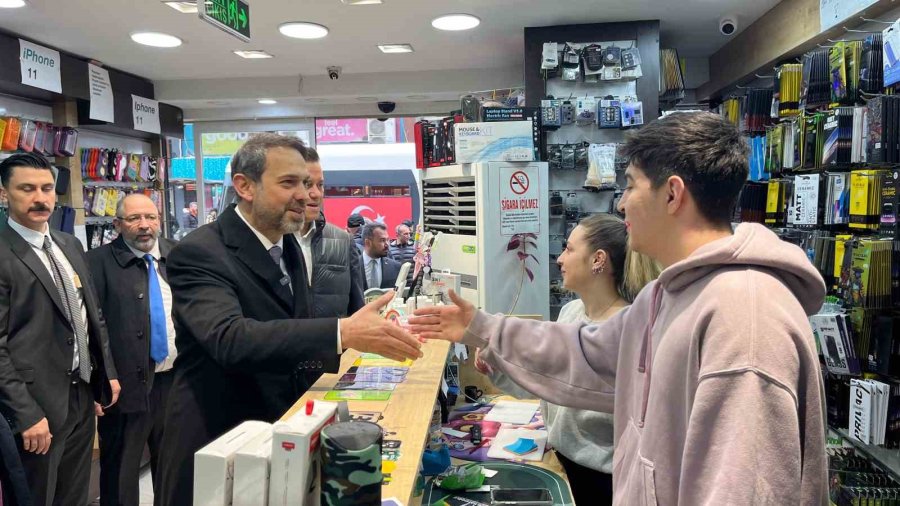 Enerji Ve Tabii Kaynaklar Bakanı Alparslan Bayraktar Esnafı Ziyaret Etti