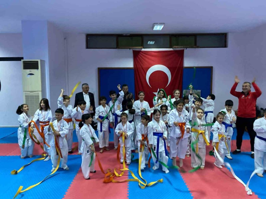 Karatecilerin Kuşak Mutluluğu