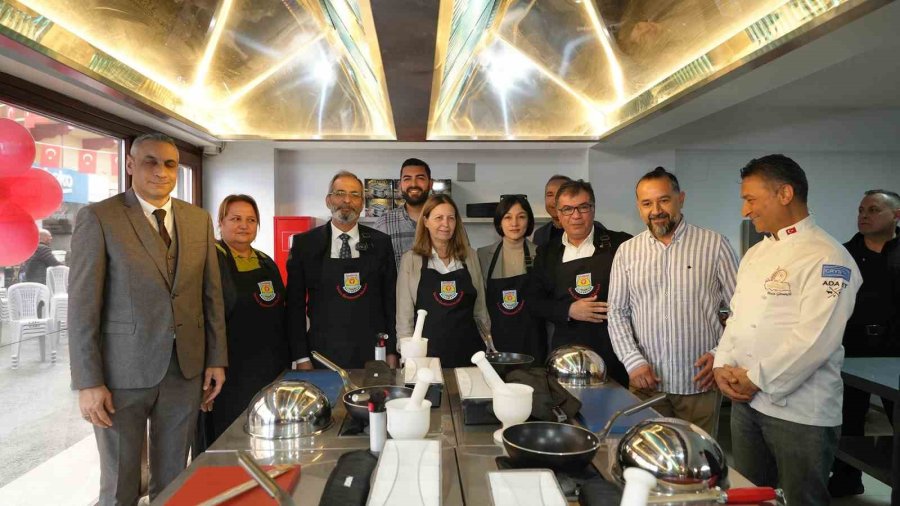 Tarsus’ta Gastronomi Merkezi Açıldı