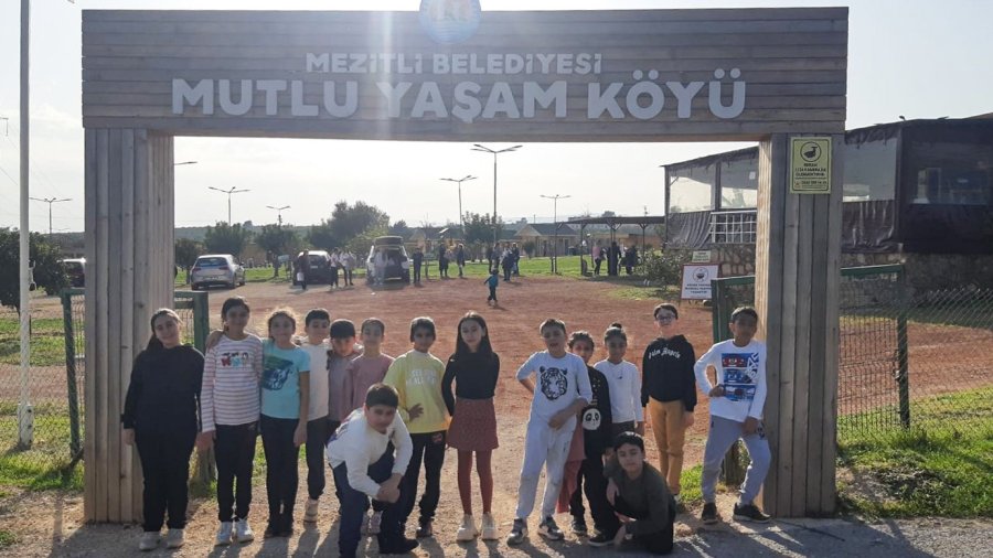 Mutlu Yaşam Köyü Minik Ziyaretçilerini Ağırlıyor