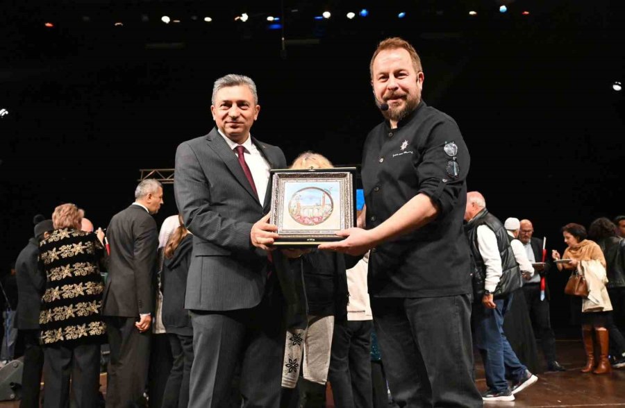 Vali Şahin: "türk Milleti İki Temel Unsur İle Tanımlanır; Merhamet Ve Adalet"