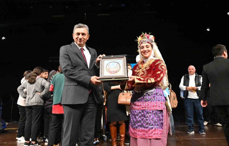 Vali Şahin: "türk Milleti İki Temel Unsur İle Tanımlanır; Merhamet Ve Adalet"