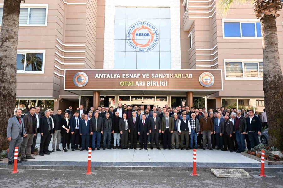 Servisçi Esnafından Başkan Böcek’e Destek