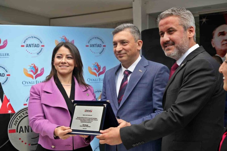 Tekstil Ve El Sanatları Atölyesinde Kadınlar Hem Üretecek Hem De Aile Bütçelerine Katkı Sağlayacak