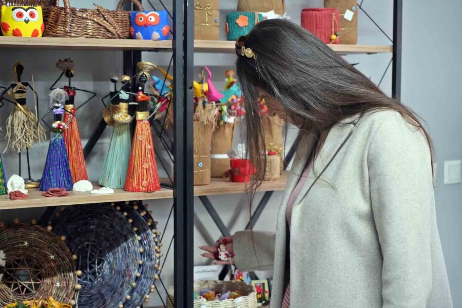 Tekstil Ve El Sanatları Atölyesinde Kadınlar Hem Üretecek Hem De Aile Bütçelerine Katkı Sağlayacak