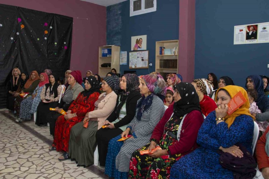 Mersin’de Kadınlar; ‘medeni Haklar’, ‘şiddet Türleri Ve Şiddet Farkındalığı’ İle ‘psikolojik Öz Savunma’ Konularında Bilgilendirildi