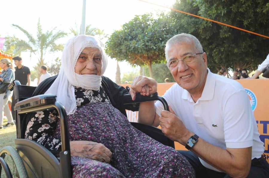 Mezitli Belediyesinden Emeklilere Ayda 500 Lira Destek