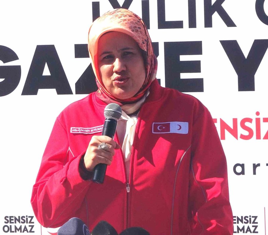 Türk Kızılay’ının 7’inci ’iyilik Gemisi’ Gazze’ye Uğurlandı