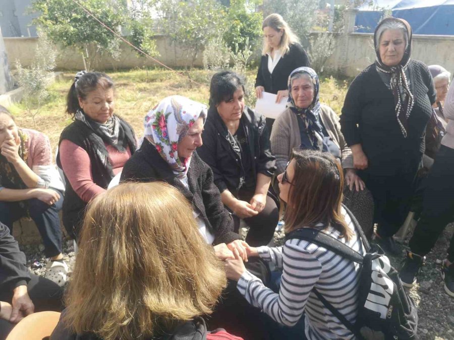 Kadınlar Öldürülen Mervegül İçin Yürüdü