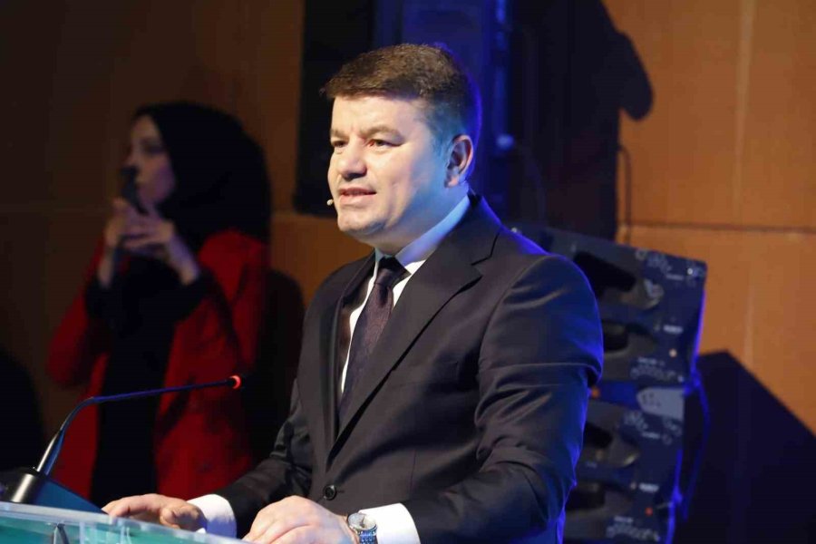 Başkan Dinçer 41 Vizyon Projeyi Tanıttı