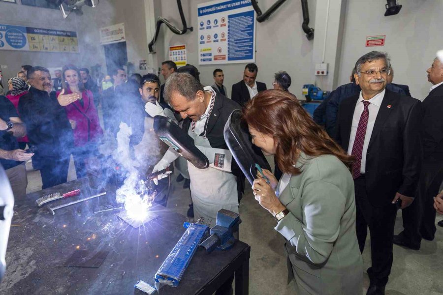 Büyükşehir Belediyesi ’mersinli Kadın Ustalar’ Projesini Hayata Geçirdi