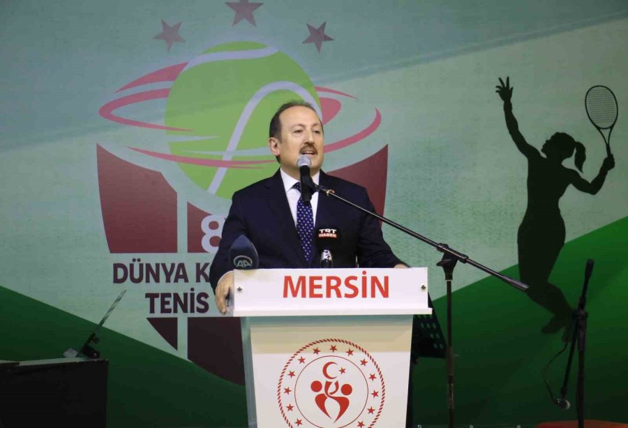 Mersin’de Dünya Kadınlar Günü Çerçevesinde Düzenlenen Tenis Turnuvası Başladı
