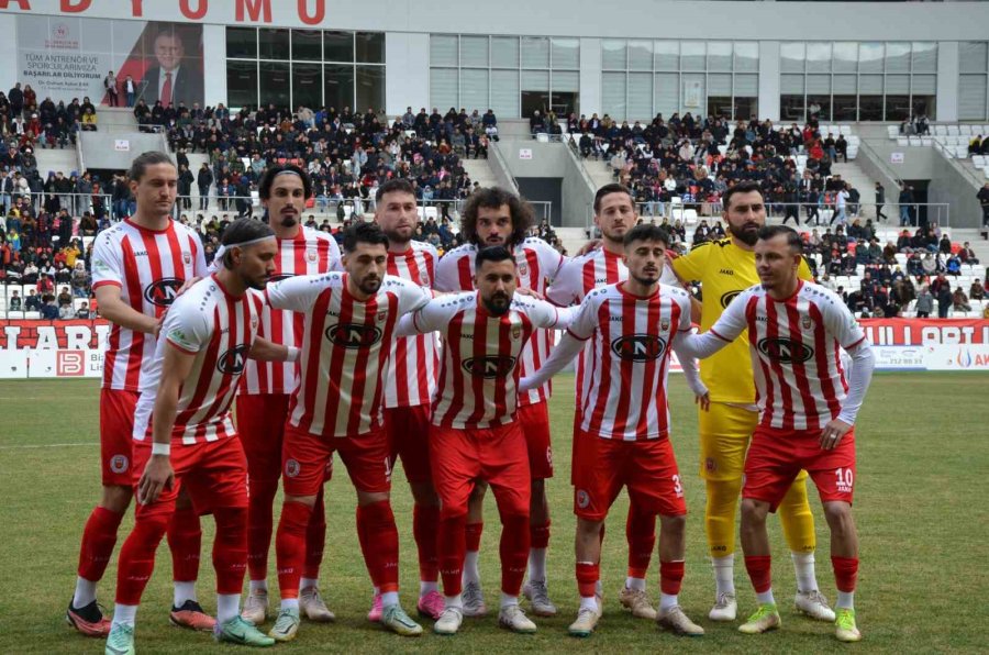 Tff 2. Lig: Karaman Fk: 2 - Isparta 32 Spor: 3