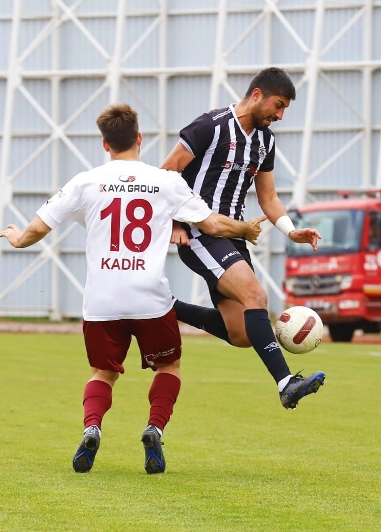 Tff 2. Lig: 68 Aksaray Belediyespor: 3 - İnegölspor: 0