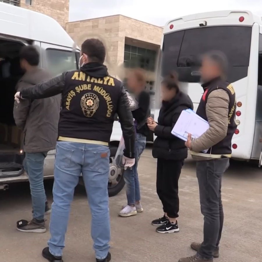 Antalya’da Aranan 220 Şüpheli Yakalandı
