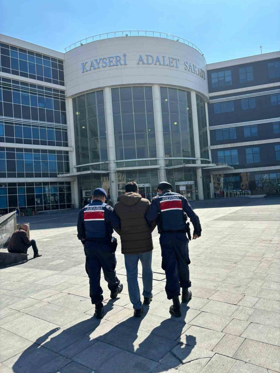 Fetö Üyesi Olmaktan Aranan İhraç Astsubay Yakalandı