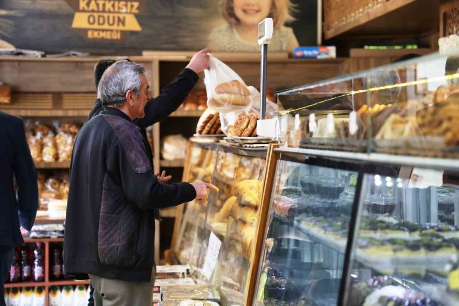Askıda Ekmeğin Dijital Hali Hayır Köprüsü Olmaya Devam Ediyor