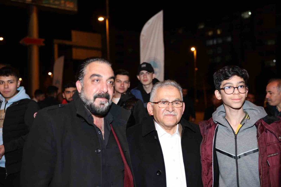 Büyükkılıç’tan Ramazan’ın İlk Akşamında Vatandaş Ve Esnaf Buluşması