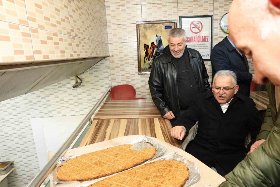 Büyükkılıç’tan Ramazan’ın İlk Akşamında Vatandaş Ve Esnaf Buluşması