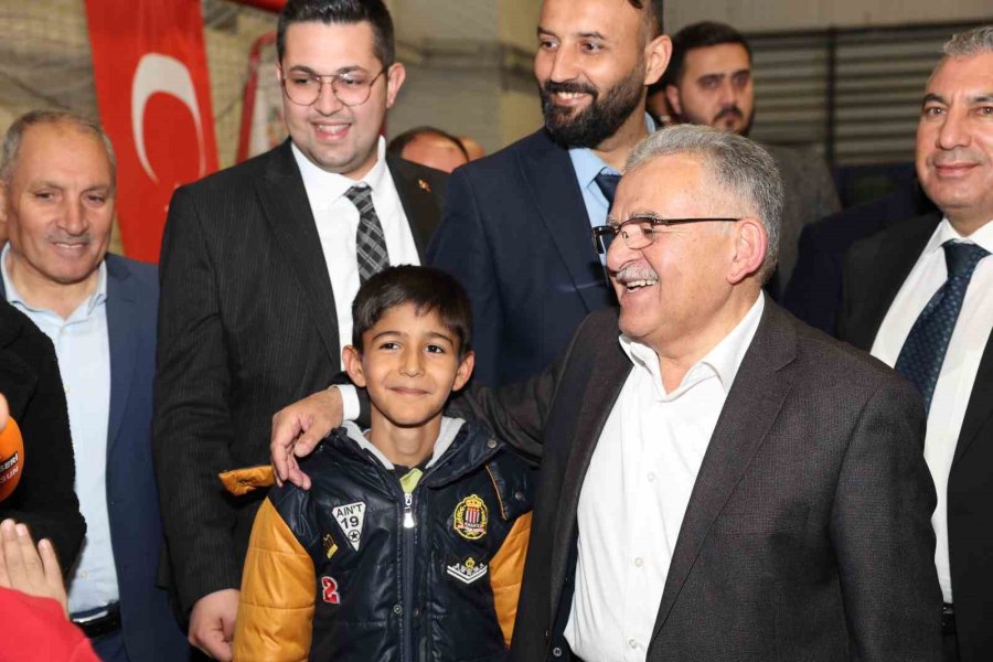 Büyükkılıç’tan Vatandaşlarla İftar Ve Teravih Buluşması