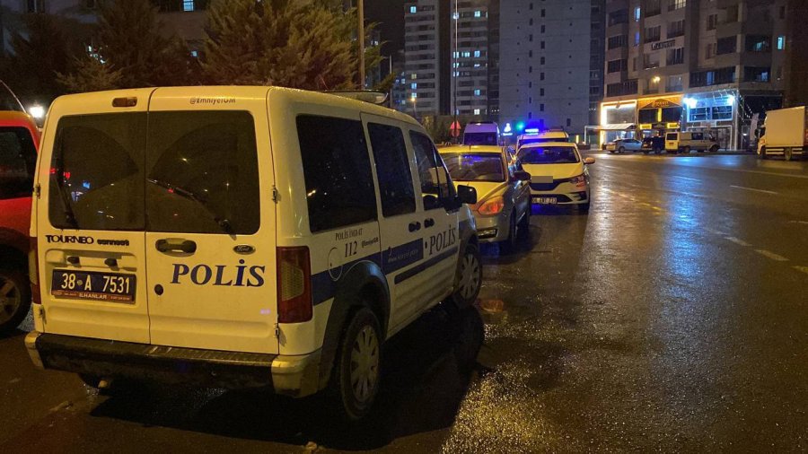 Silahla Kendini Vuran Engelli Şahıs Ağır Yaralandı