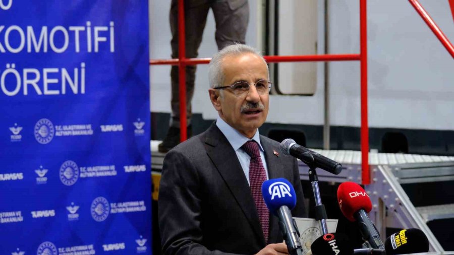 Bakan Uraloğlu: “lokomotif Sektöründe Kendi Teknolojisine Sahip Sayılı Ülkelerden Biriyiz”