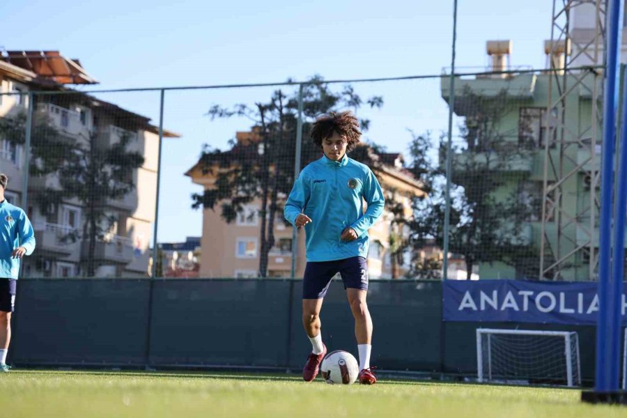 Alanyaspor, Kayserispor Maçı Hazırlıklarını Tamamladı