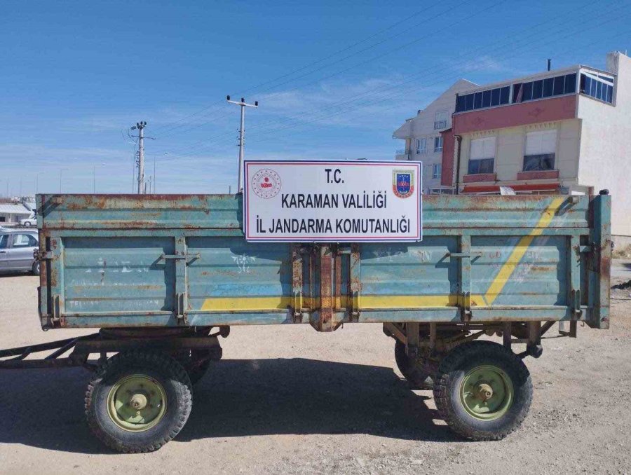 Jandarma 3 Ay Önce Çalınan Römorku Bularak Sahibine Teslim Edildi