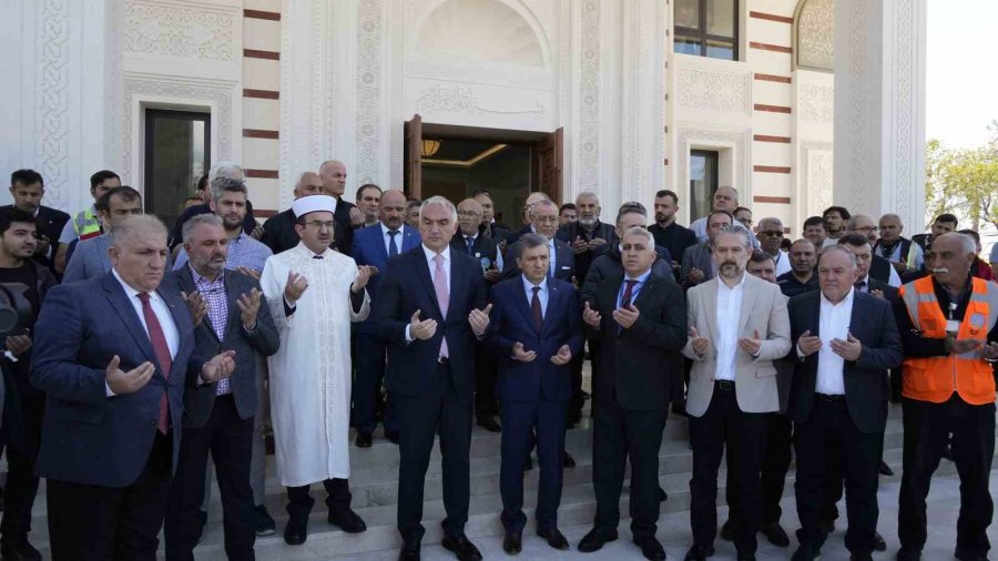 Bakan Ersoy: "antalya Havalimanı Genişletme Projesi Bu Yıl Tamamlanacak"