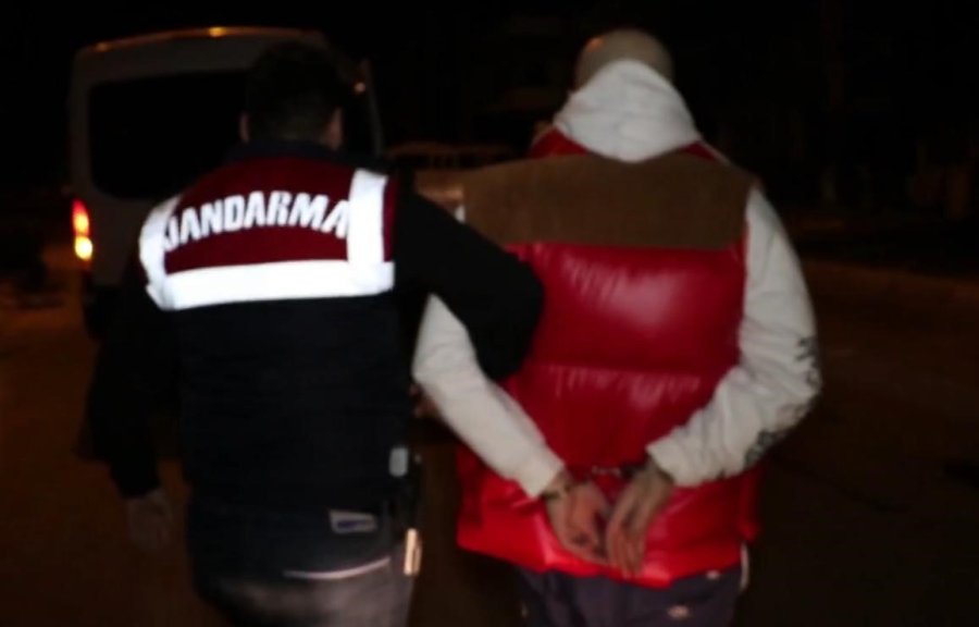 Mersin’de 25 Milyonluk Yasa Dışı Bahis Operasyonu: 11 Tutuklama