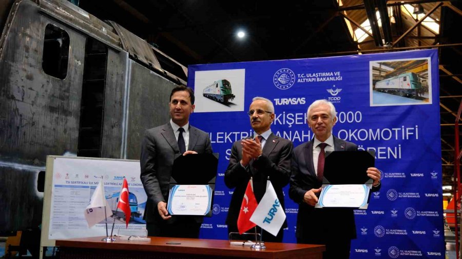 Bakan Uraloğlu: “lokomotif Sektöründe Kendi Teknolojisine Sahip Sayılı Ülkelerden Biriyiz”