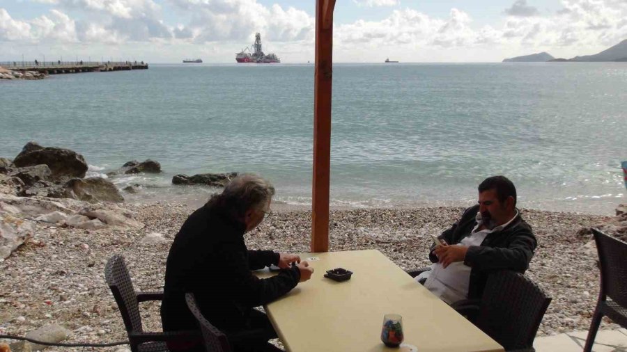 Abdülhamid Han Sondaj Gemisi Mersin’e Demirledi