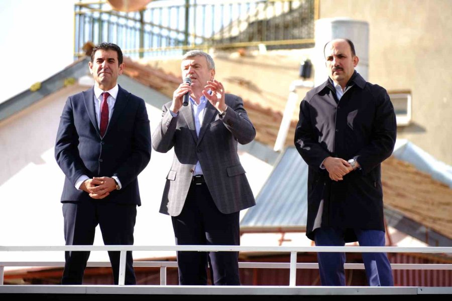 Başkan Altay, Ak Parti Milletvekili Akyürek’le Birlikte Hüyük’te Vatandaşlarla Buluştu