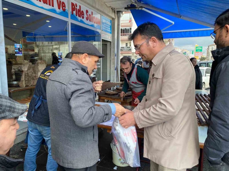 Aksaray’ın Coğrafi İşaret Belgeli Tahinli Pidesi Ramazan Ayının Vazgeçilmezi Oldu
